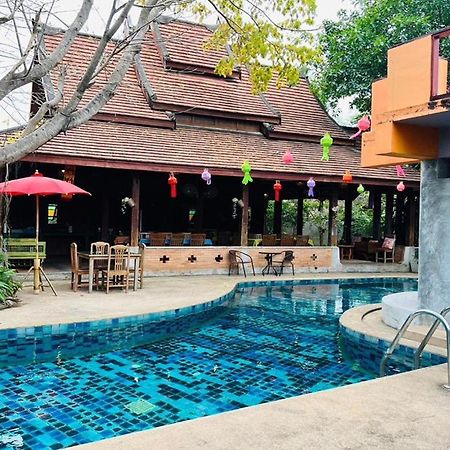 Amethyst Hotel チエンマイ エクステリア 写真