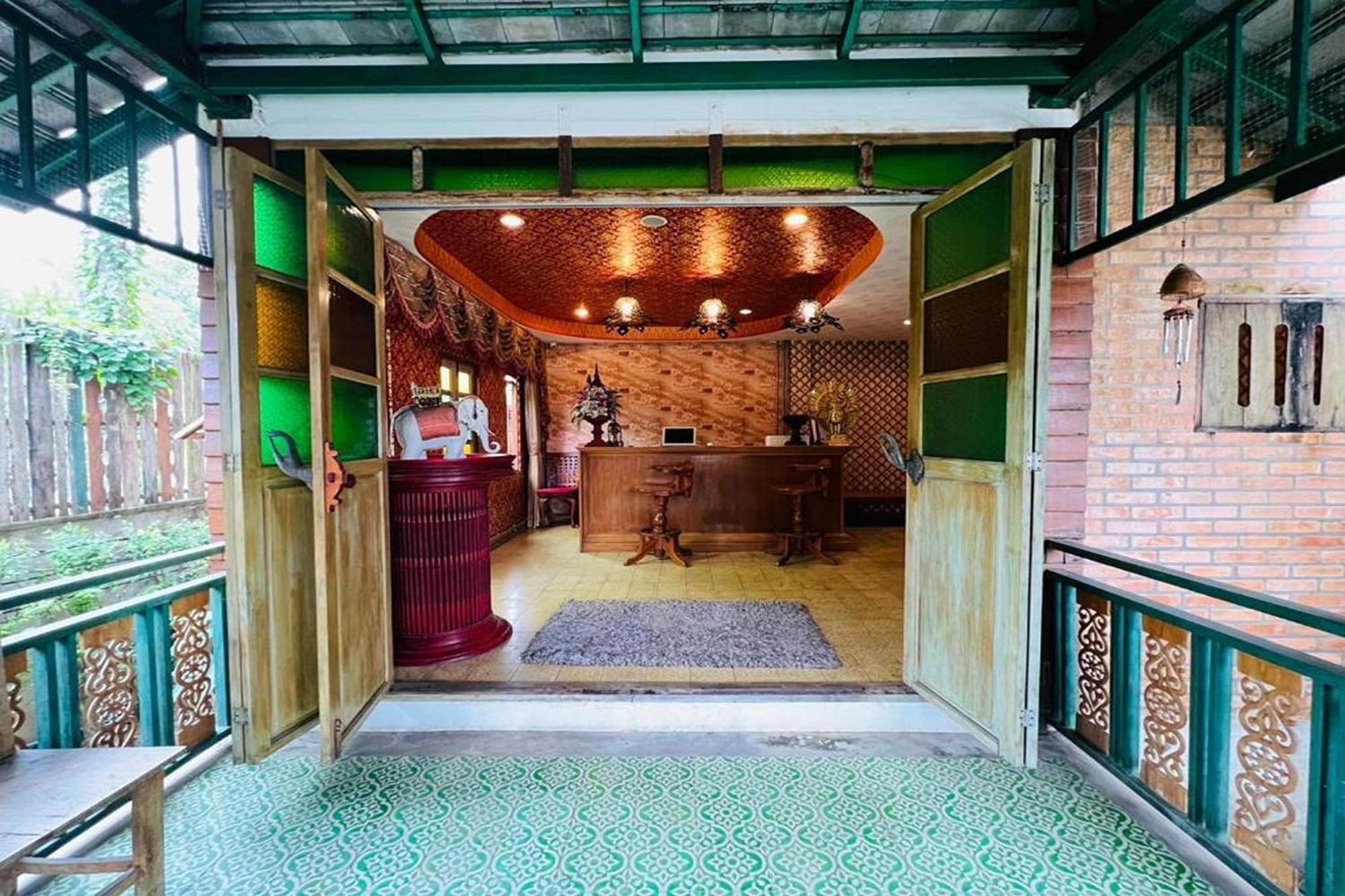 Amethyst Hotel チエンマイ エクステリア 写真