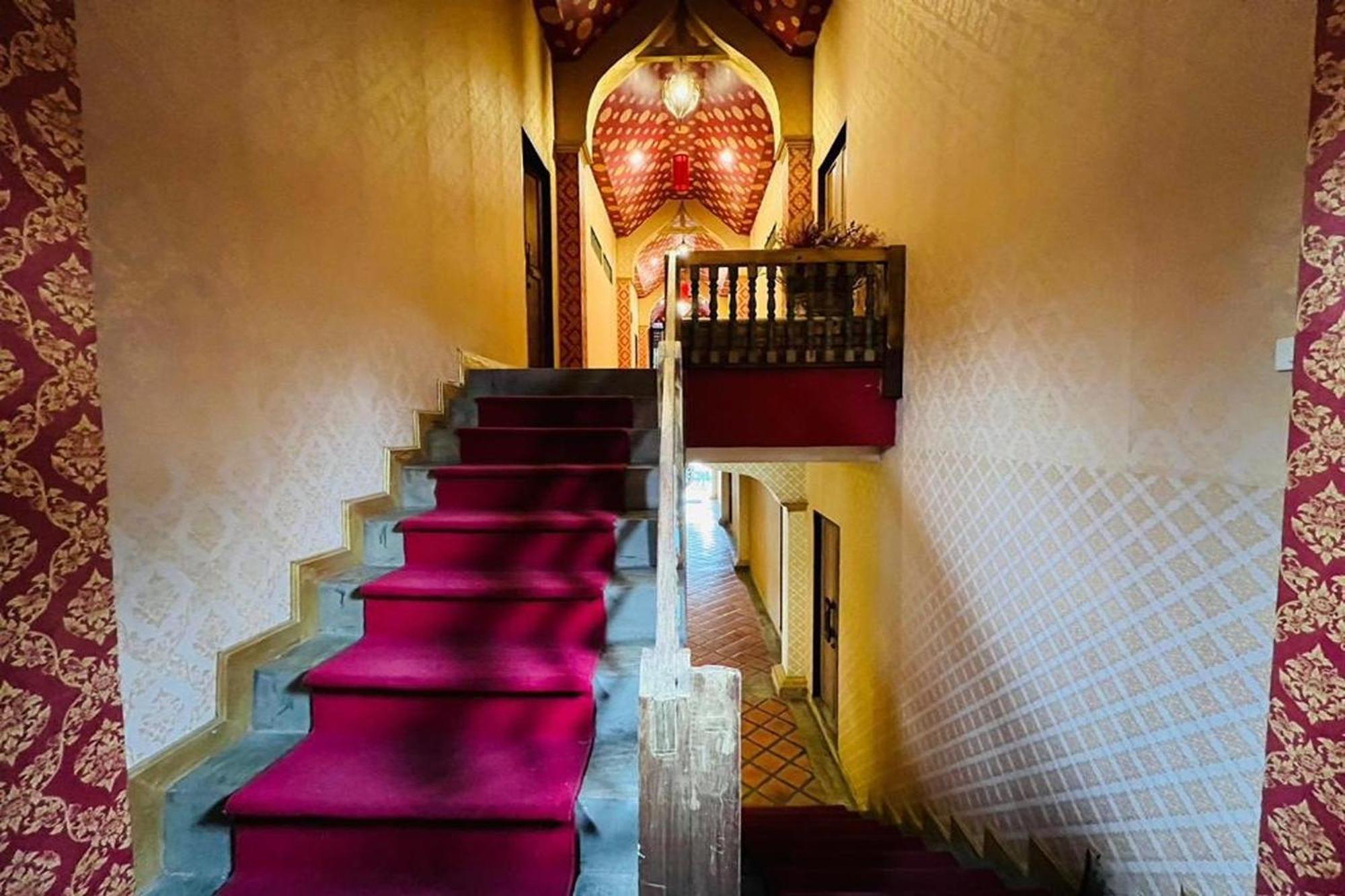 Amethyst Hotel チエンマイ エクステリア 写真