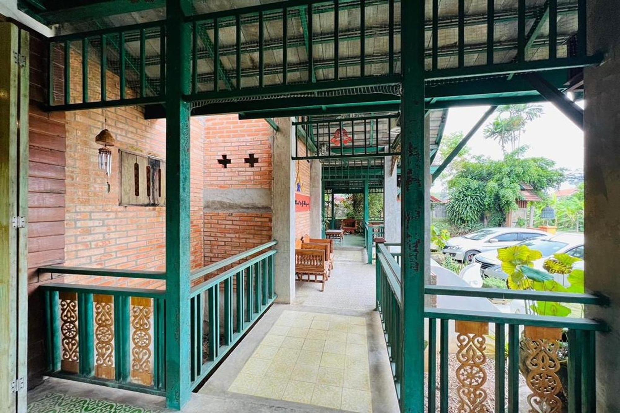 Amethyst Hotel チエンマイ エクステリア 写真